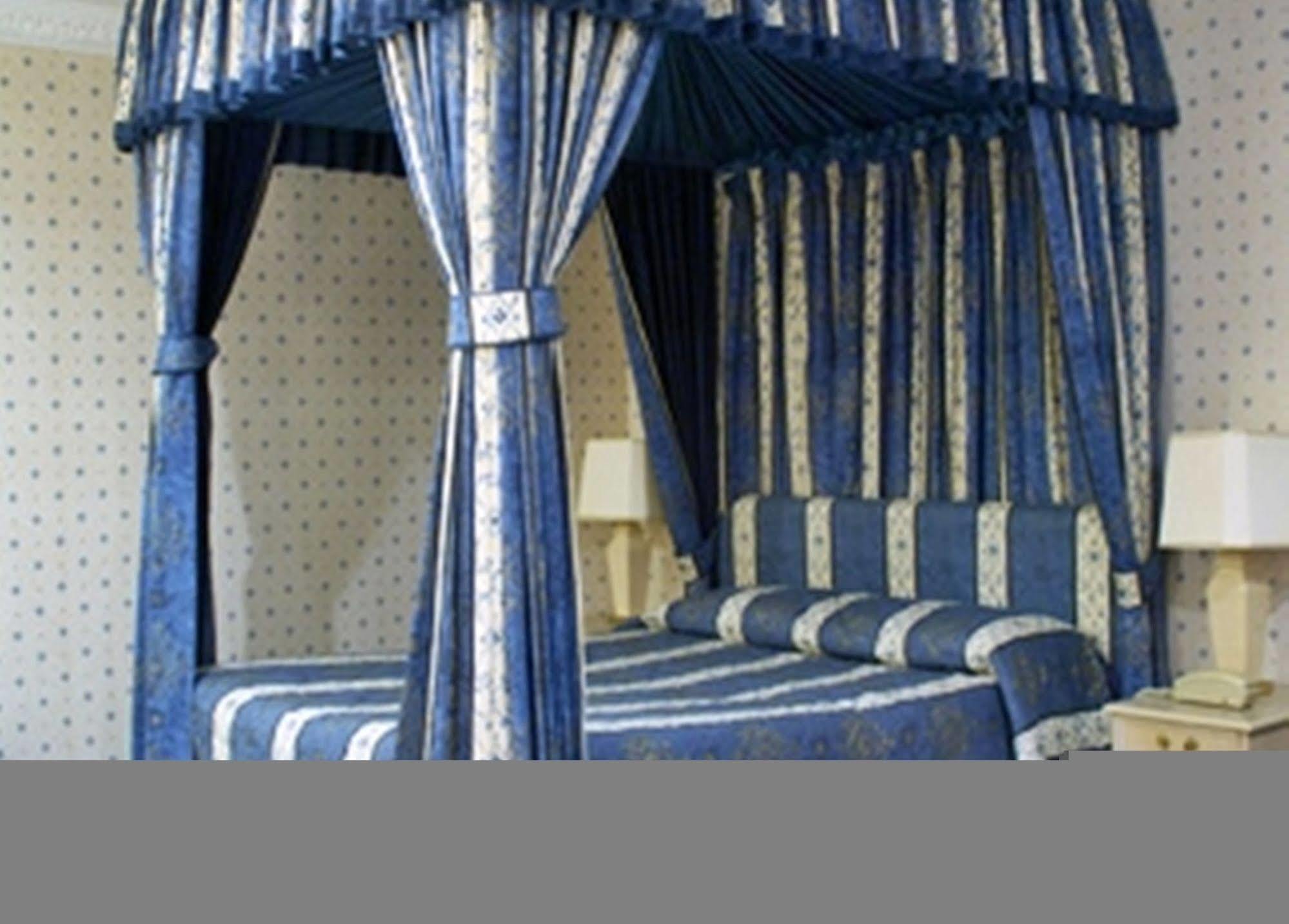 Glebe Hotel Barford  Екстер'єр фото